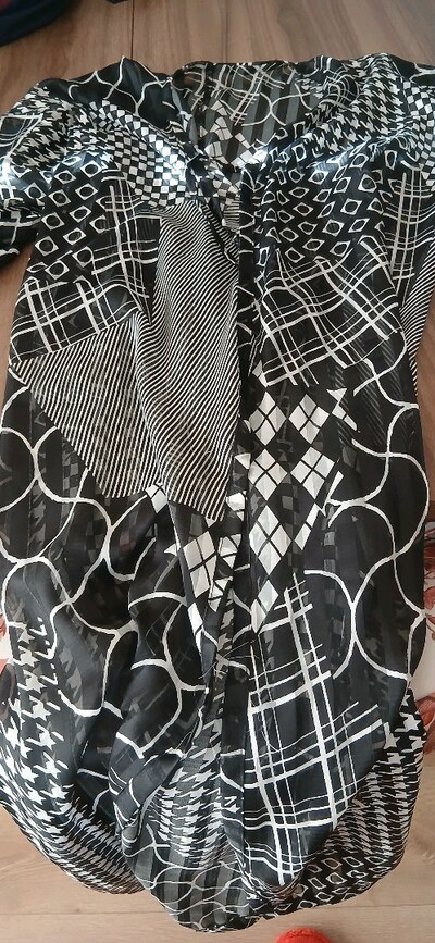 Siyah Beyaz Tül Kimono