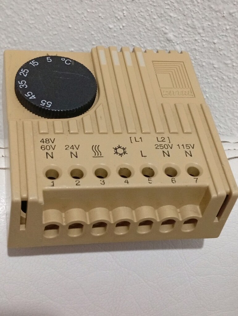 Rittal SK3110000 Pano Termostat 24, 48, 60V 11 - 2