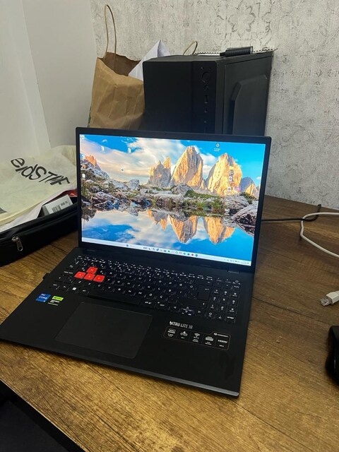 Acil Satılık Oyuncu Laptop
