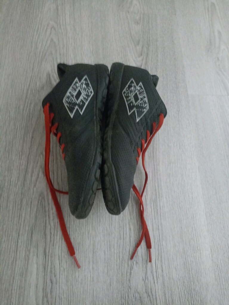 Halı saha ayakkabısı - 2