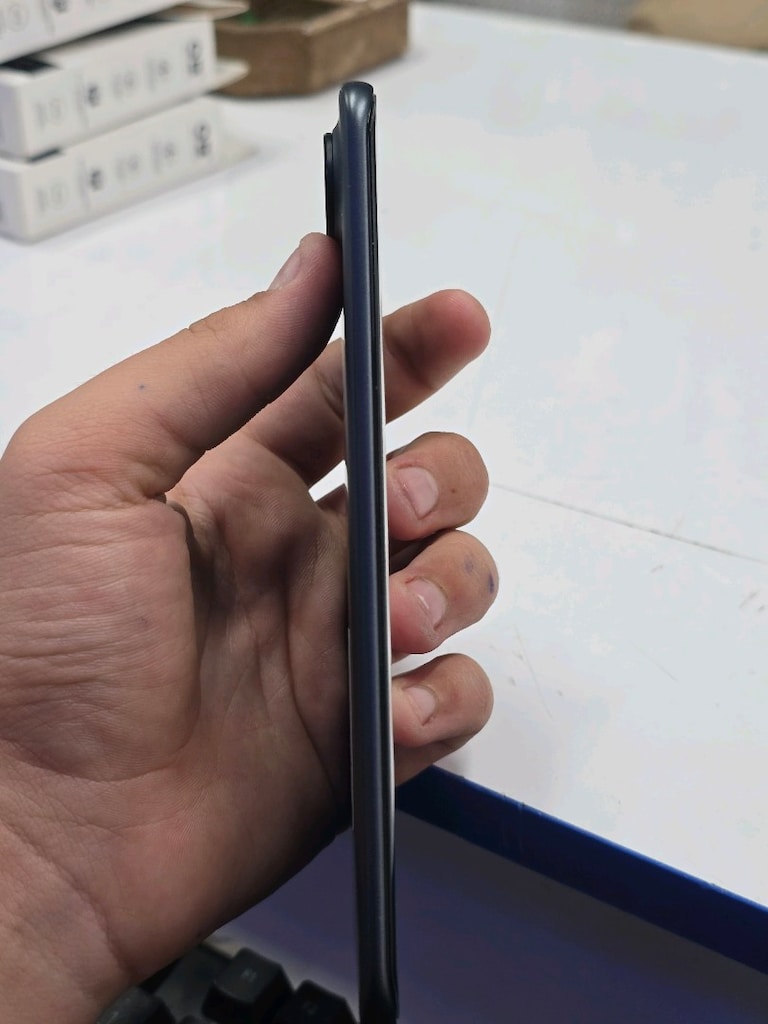 TECNO SPARK SLİM 8/256GB - 3