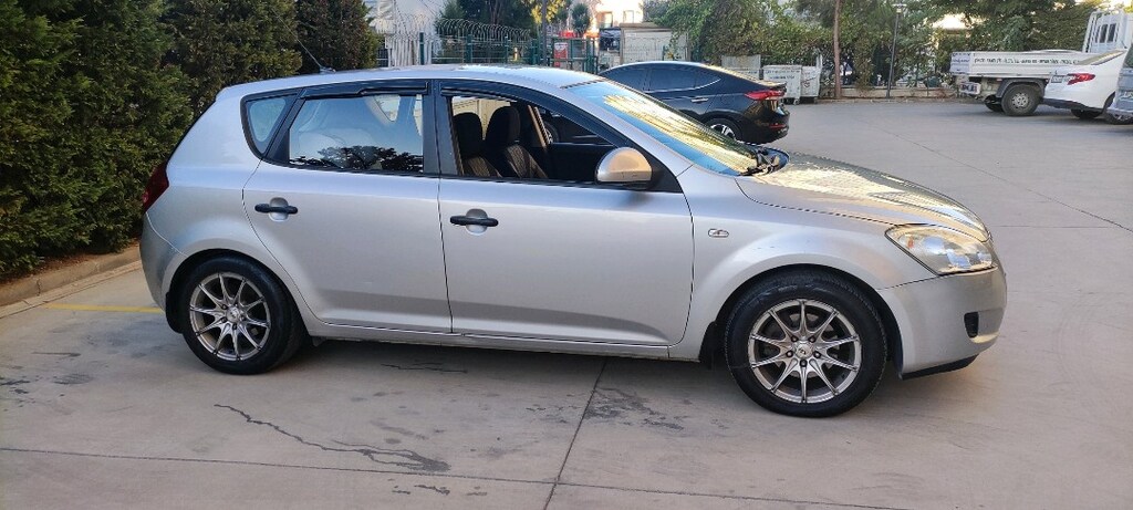 Kia Ceed 2009 Model 1.6 Dizel Temiz - 11