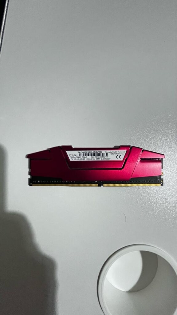 GSkill 8x2 GB DDR4 3000 mhz - 4