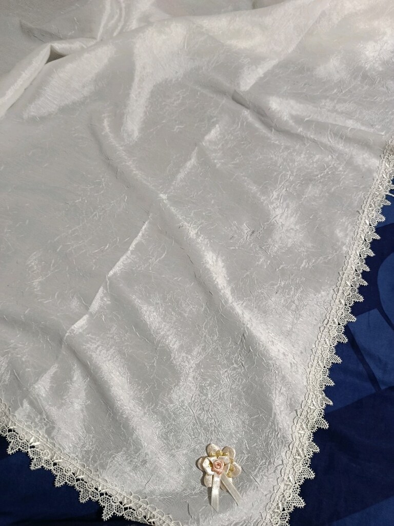 16 tane peçete ve bir masa örtüsü 1 / 27 cm 1 / 27 cm Sakarya içi - 5