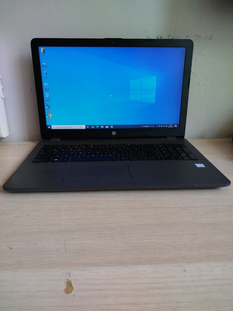 HP 250 G6 Intel i3-6006U/8GB/256GB/15.6" Notebook - 3
