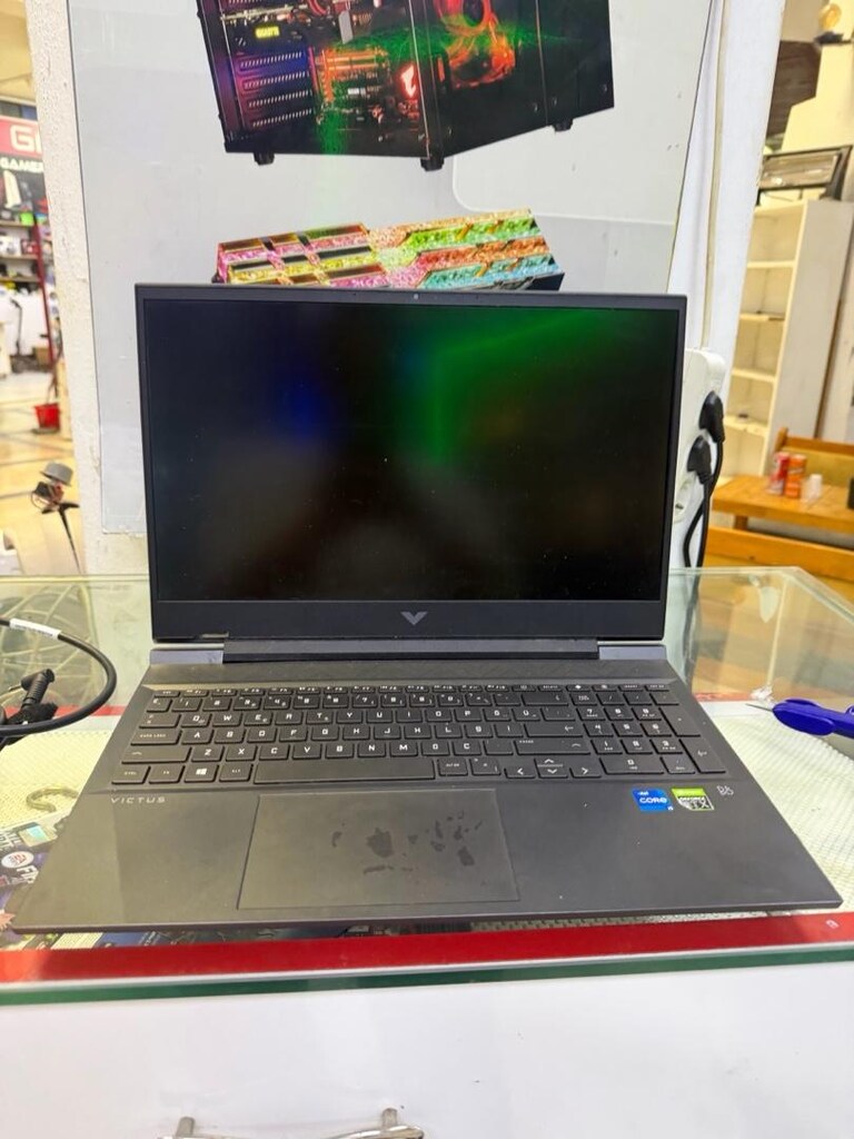 HP victus Gaming - 5