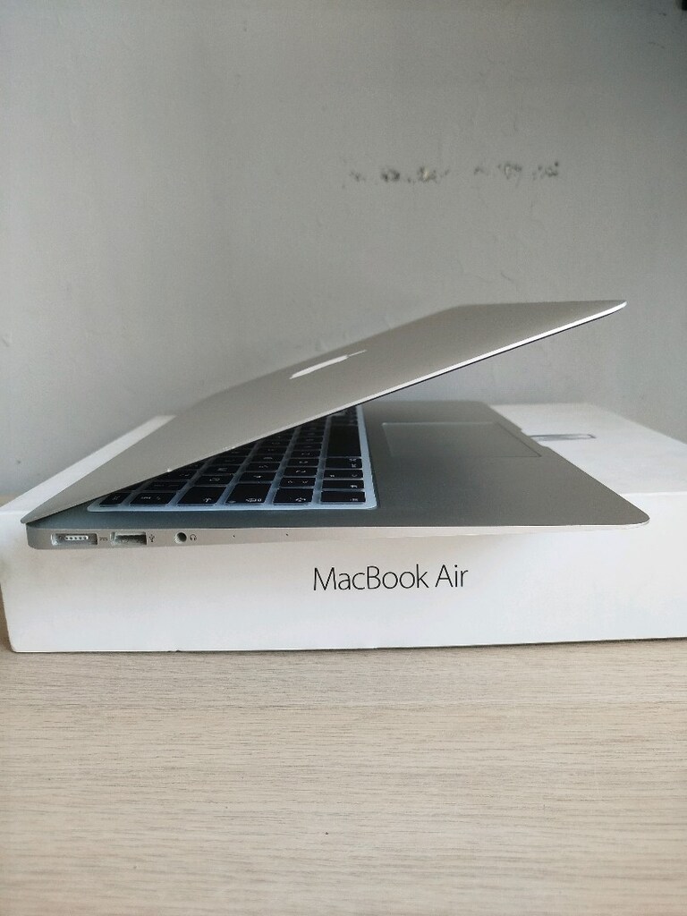 Apple MacBook Air 2015 - 5