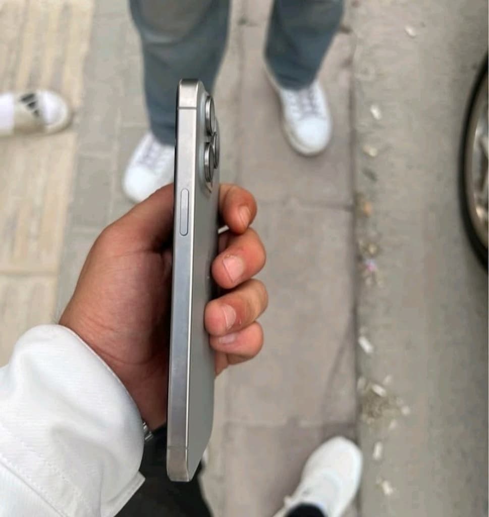 İLK SAHİBİNDEN İPhone 15 PRO MAX - 4