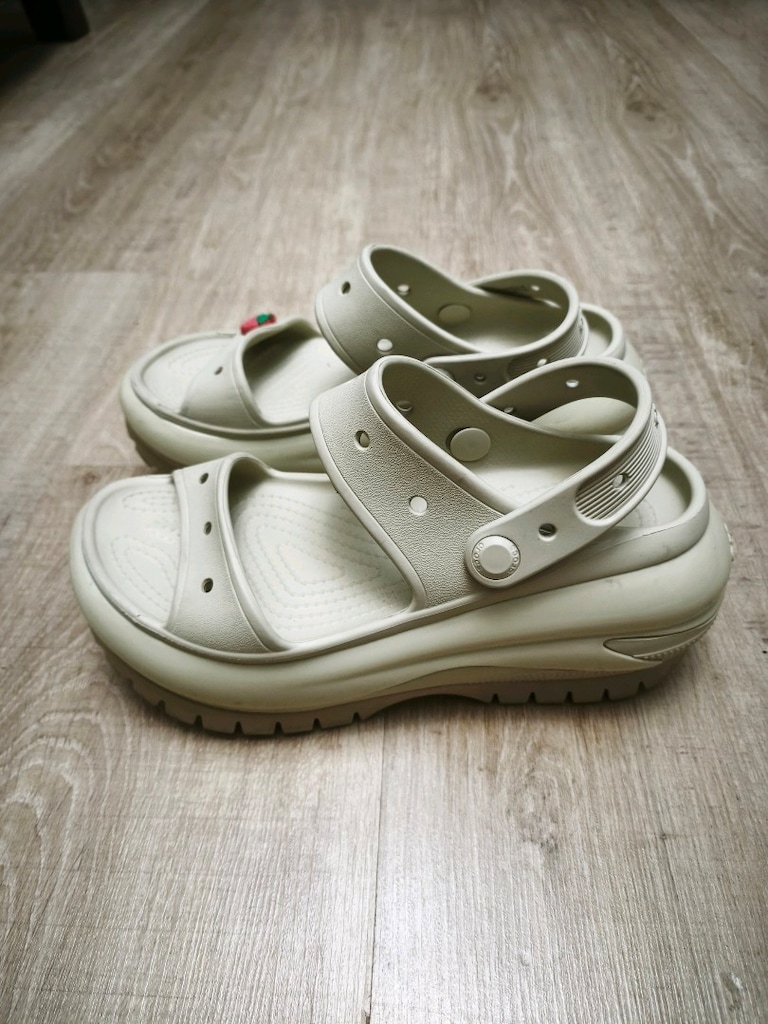 sıfır gibi Crocs mega crush 36-37 sandalet - 3