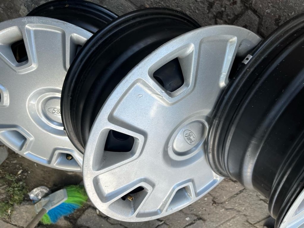 ford jantı 15x6 - 10