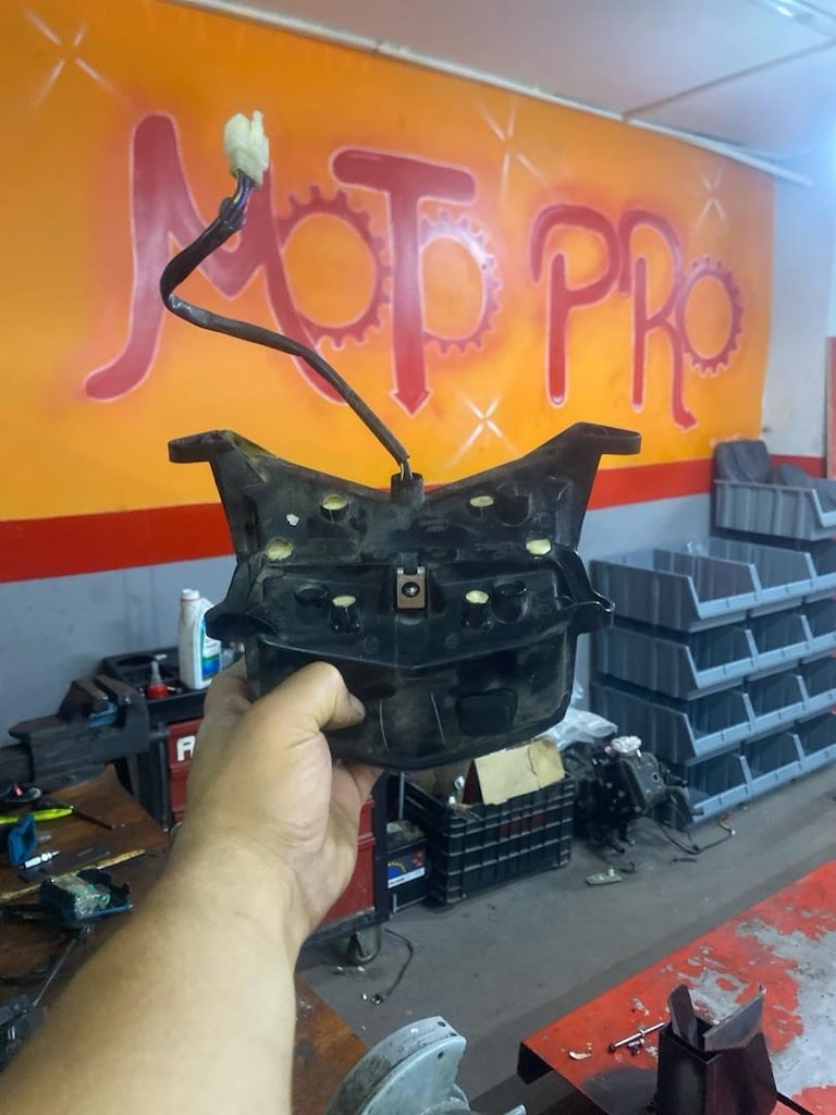 dominar 250 stop - 2