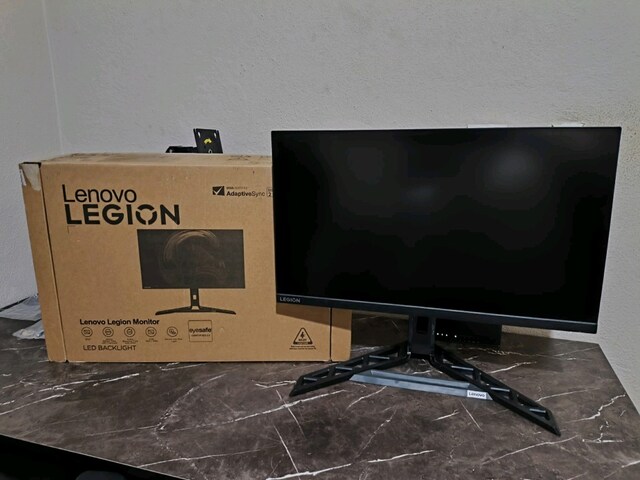 Lenovo legion 280 hz gaming monitör..