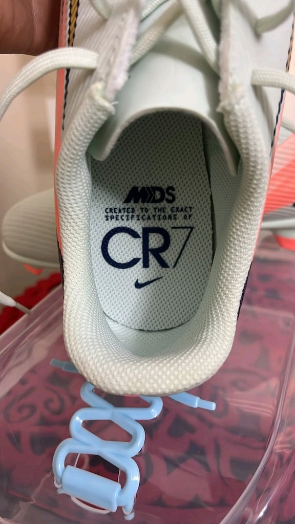 Nike krampon - 3