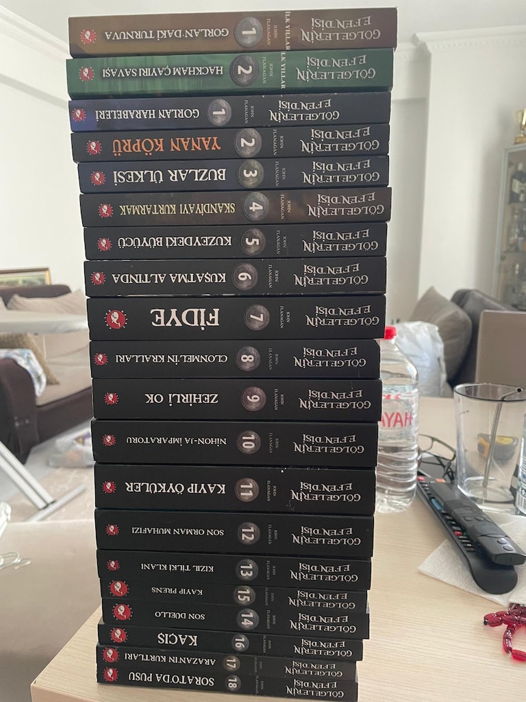Gölgelerin Efendisi John Flanagan 18 Kitap + 2 Kitap Set Halinde - 3