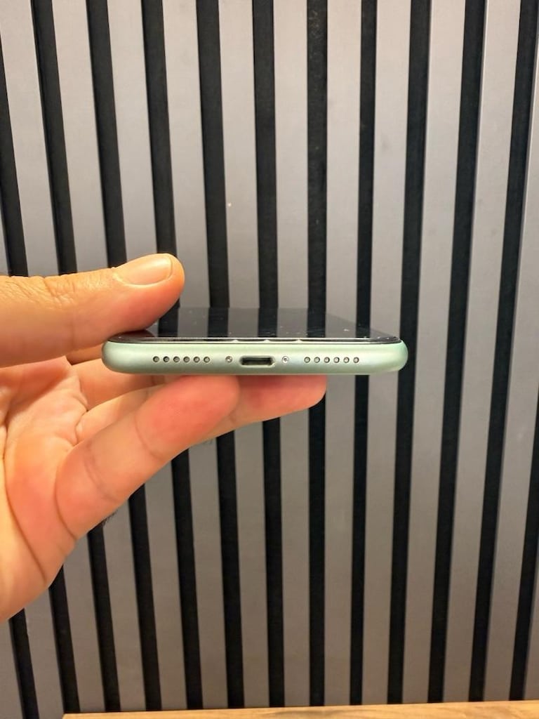 İphone 11 Yeşil 128GB - 6