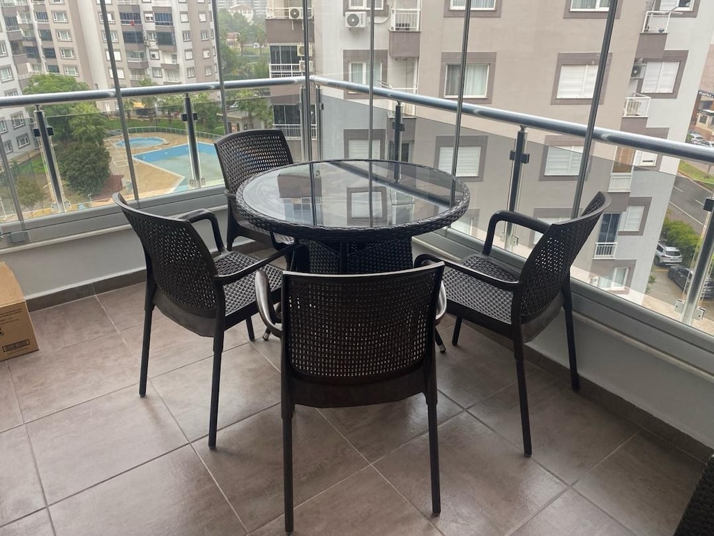 bahaus dan aldım 4 sandalye takım satılık bu fiyata kacmaz - 4