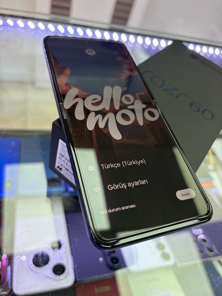 MOTOROLA RAZR 60 256 GB 8+16 GB RAM SIFIR ADINIZA FATURALI TÜRKİYE GAR - 3