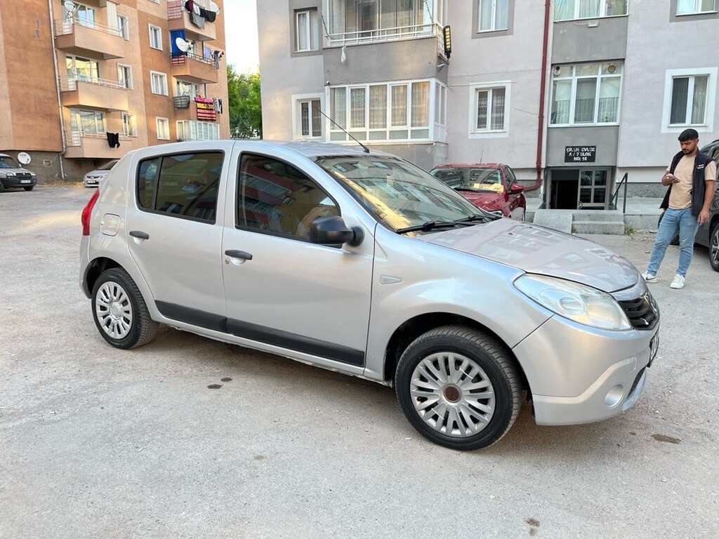 dacia sandero - 9