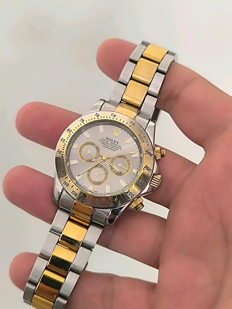 ROLEX Daytona Oyster Perpetual Superlative Chronometer Cosmograph. - 2