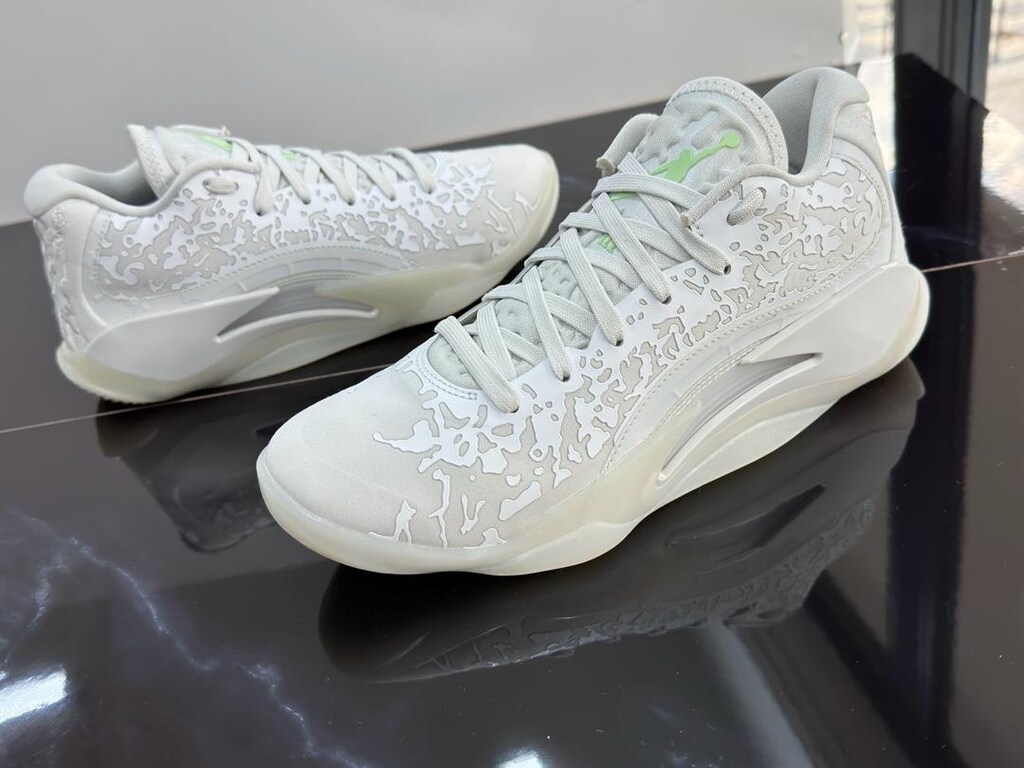 Orijinal NİKE JORDAN ZİON3 - 8