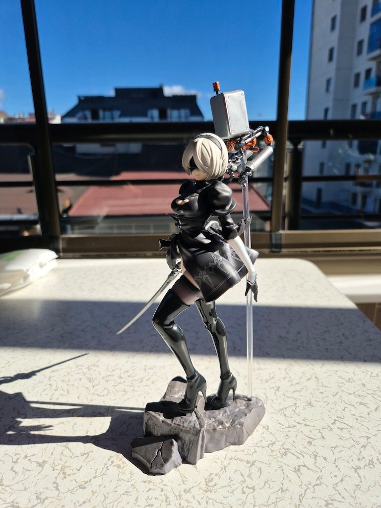 B - Nier: Automata - Oyun Figürü - 2