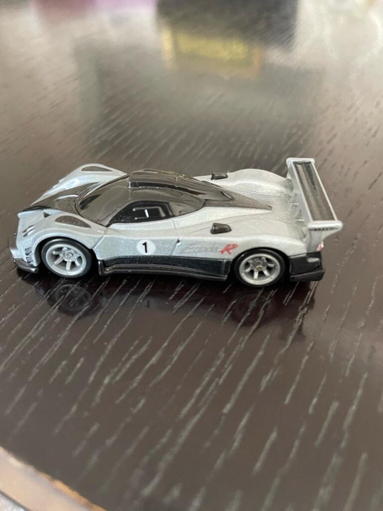 Hotweels Premium Pagani Zonda R - 2