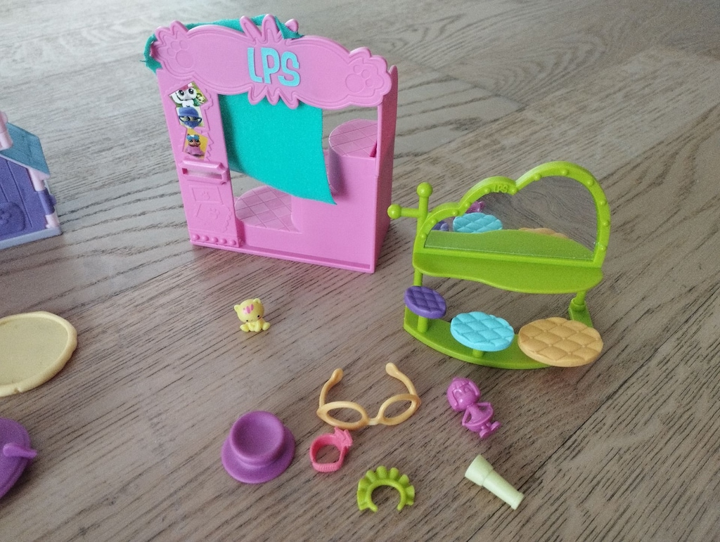 Miniş Apartmanı + Fotoğraf stüdyosu + Arabası - 6