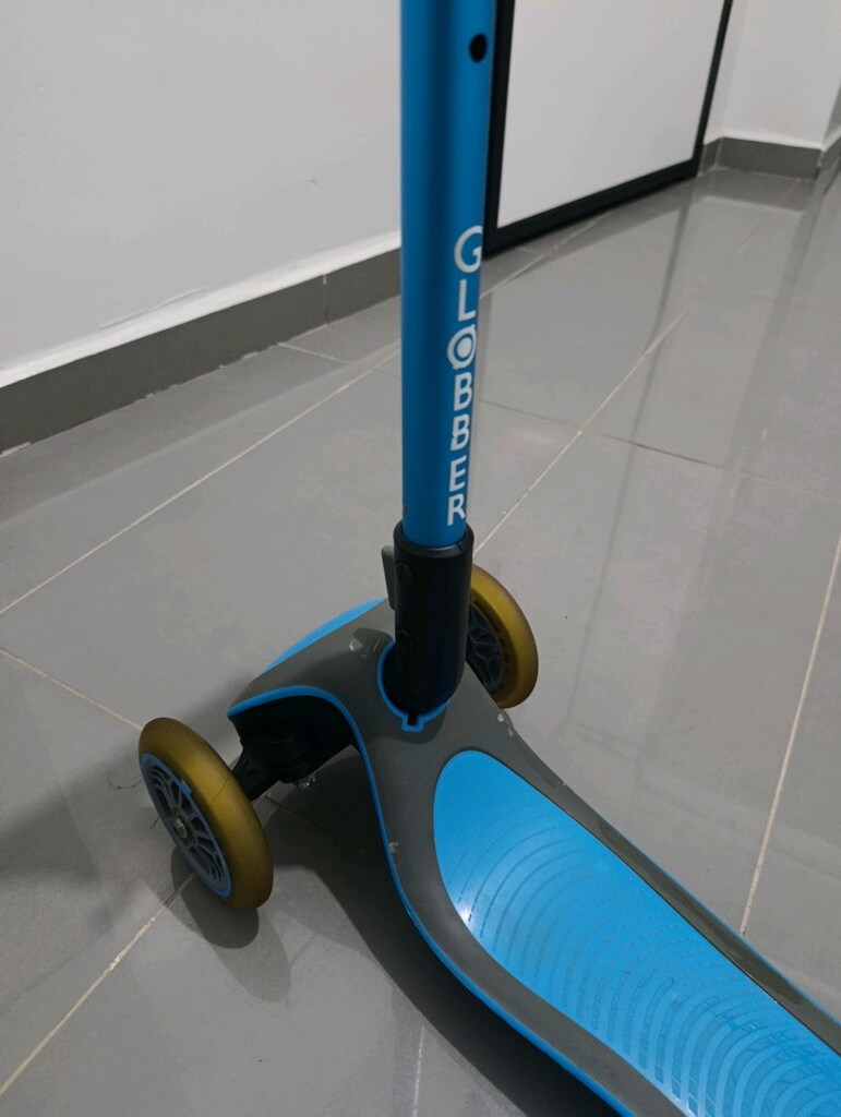 Globber Elite Deluxe Scooter - 6