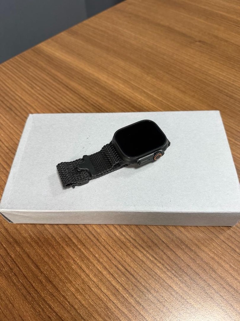 Apple watch ultra 2-titanium kordon yurt dışı