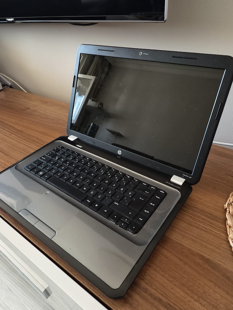 HP LAPTOP - 13