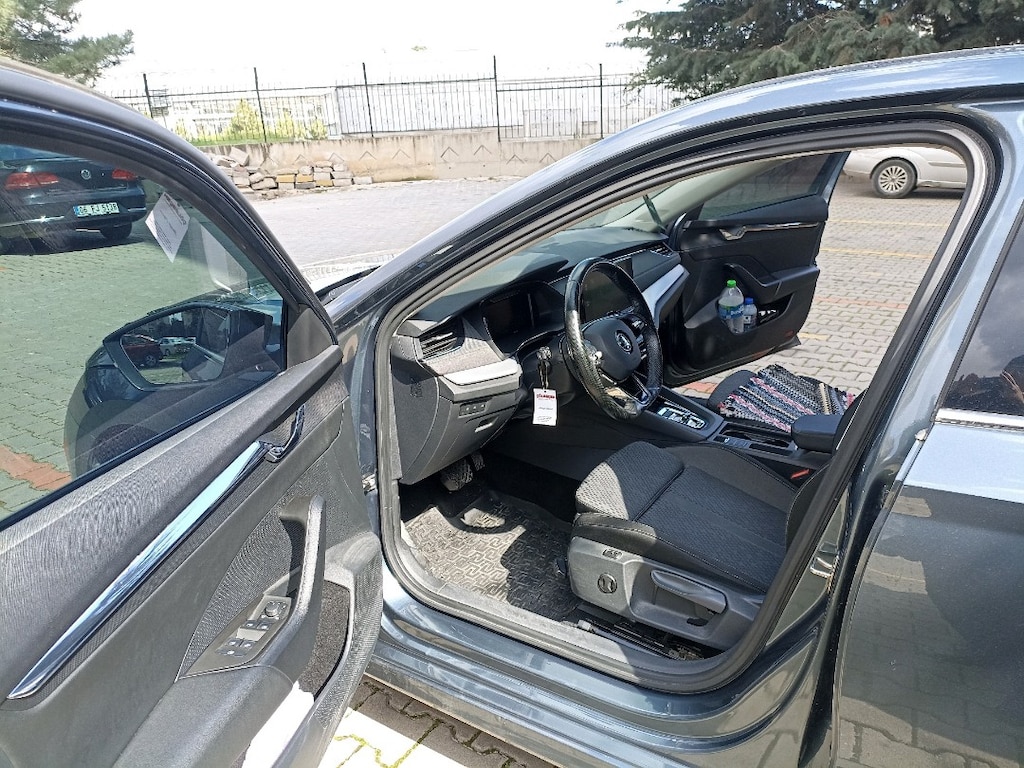 2021 çıkışlı hatasız boyasız 1.0 e-tec hibrit Octavia - 8