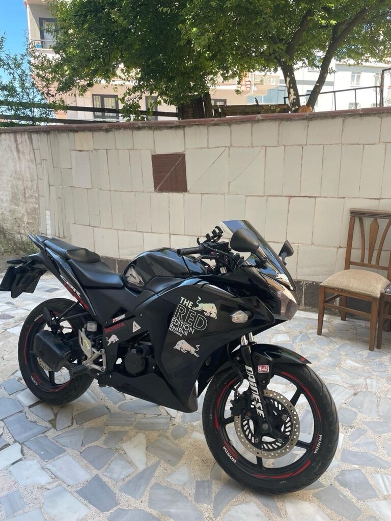 Sahibinden temiz CBR 125R - 7