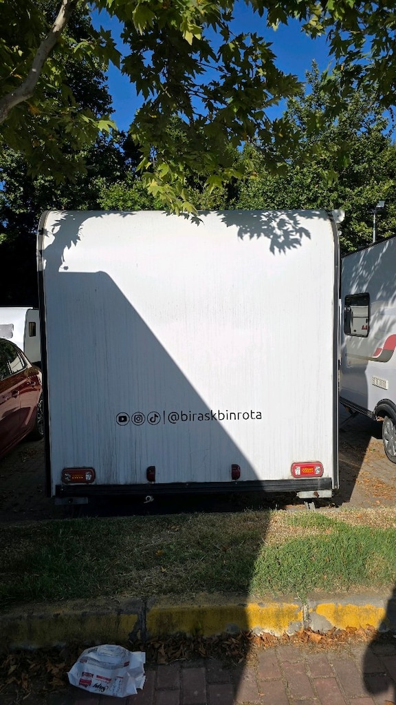 O1 Belgeli Çekme Karavan - 3