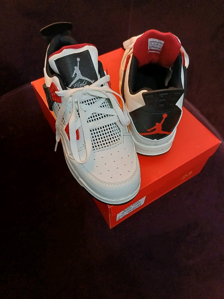 4R/Nike Air Jordan 4 Retro Fire Red Retro Sneaker - 4