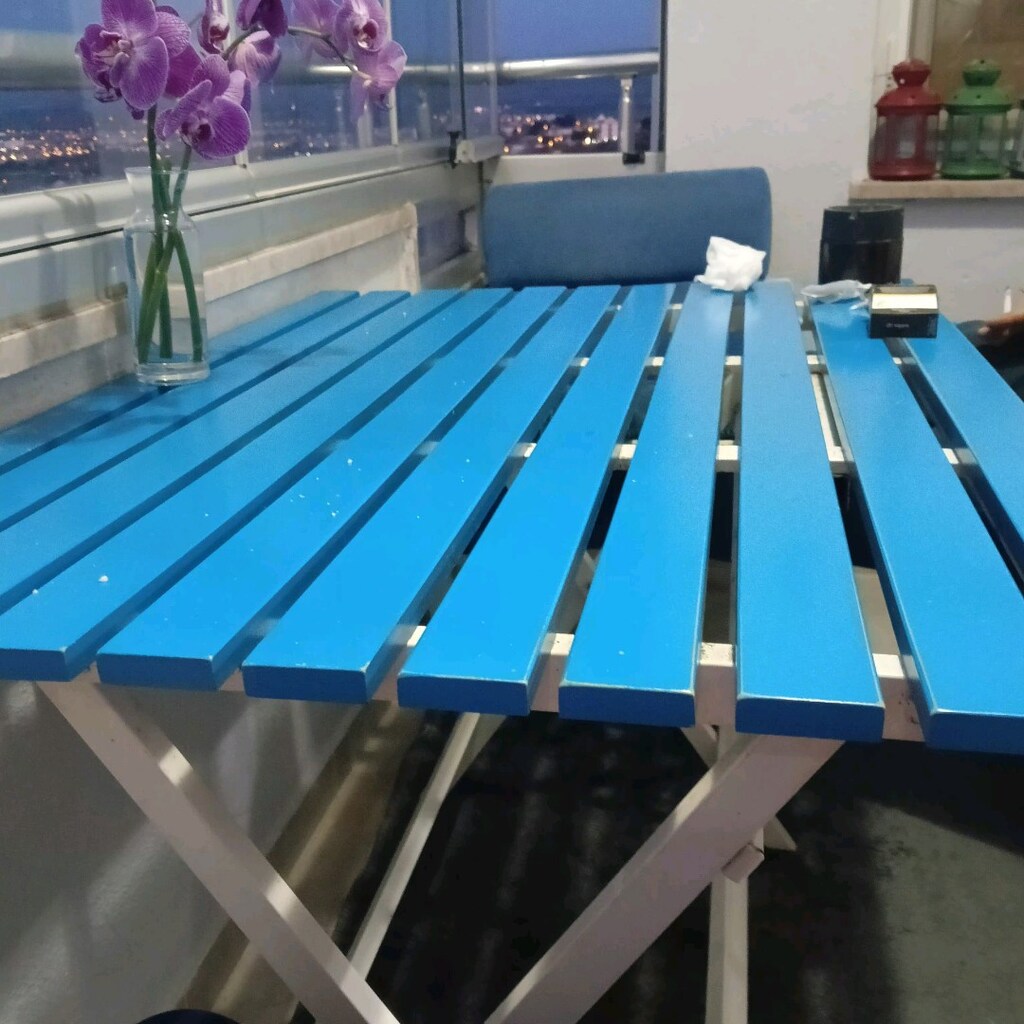 ACİL SATILIK SON FİYATTIR. Balkon koltuk takımı 2+1+1 ve katlanır masa - 10