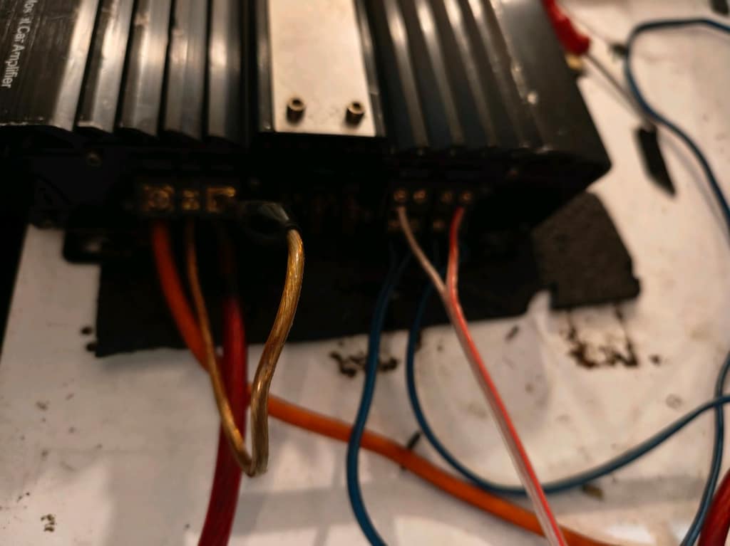 mobass 225.4 A/B class amfi - 2