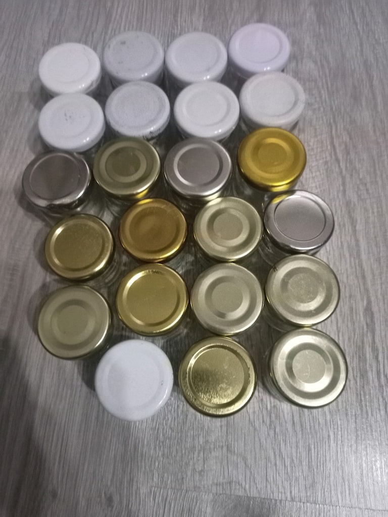 küçük kavanozlar 23 tane zamanında içine boncuk koymak için alınmıştı - 6