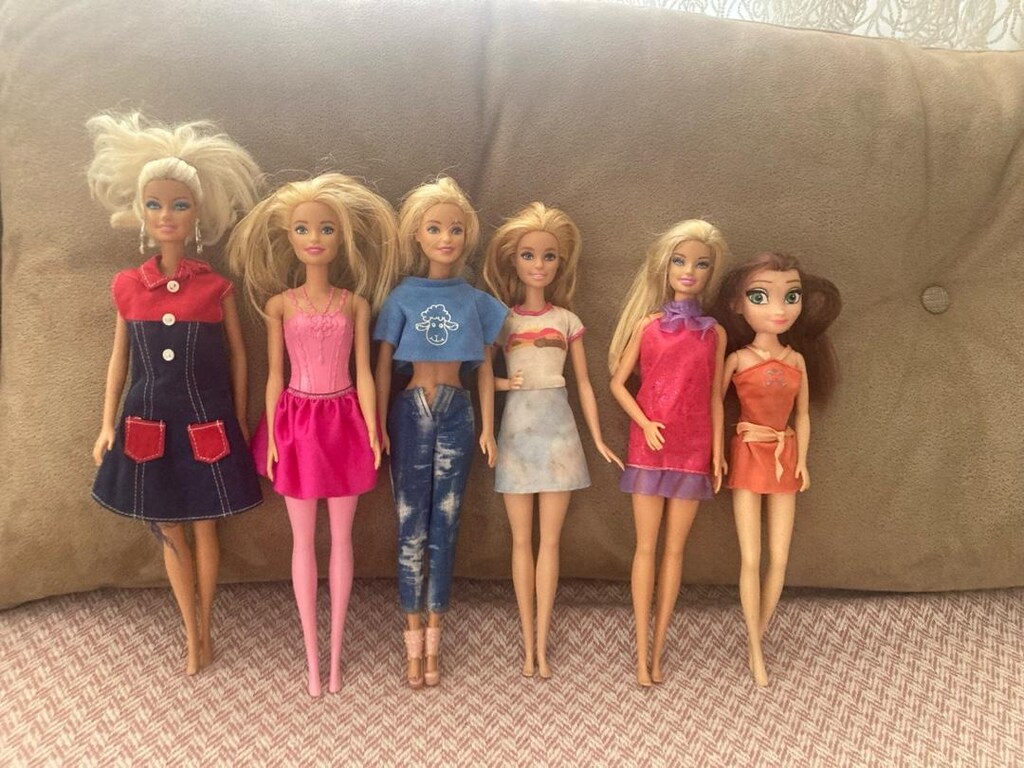 Barbie Bebek