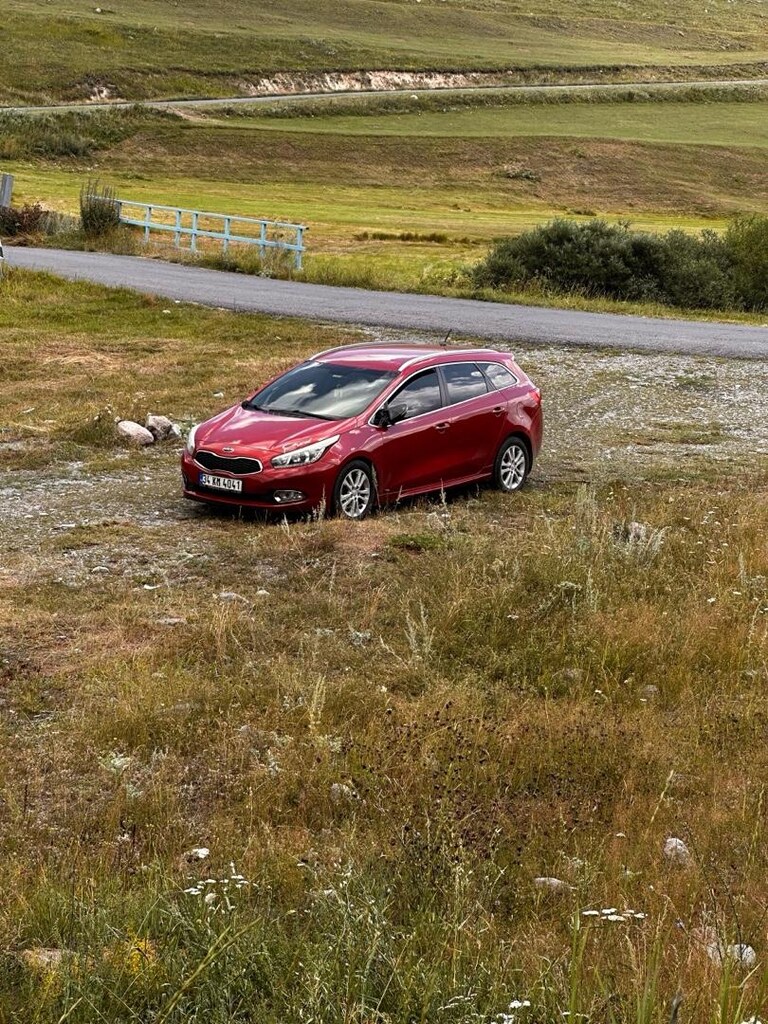kıa ceed sw 1.6 dizel otomatik - 3