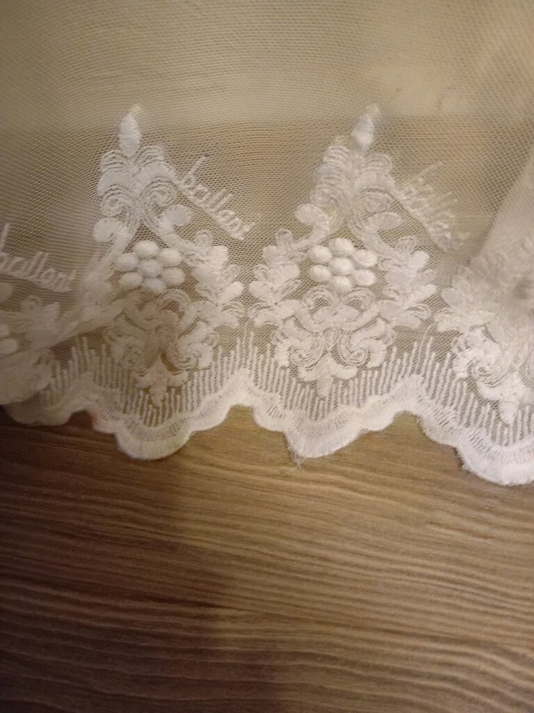 4 metre 20 cm enınde 2metre 55 cm boyunda yenı tul perde - 3