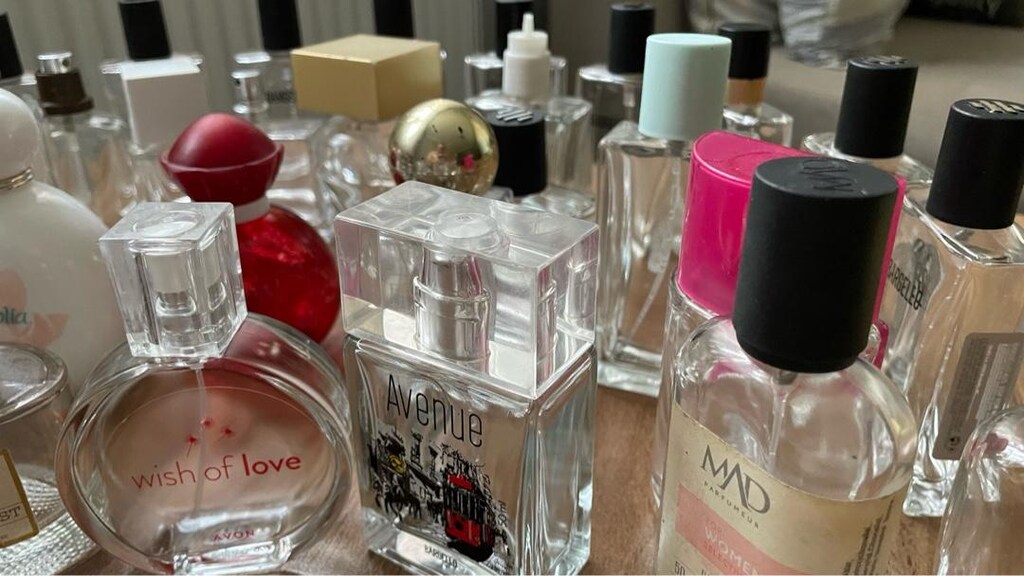 PARFÜM ŞİŞESİ 50ml 40 ADET TOPLU SATIŞ ŞİŞELER BOŞTUR! 650₺ - 13
