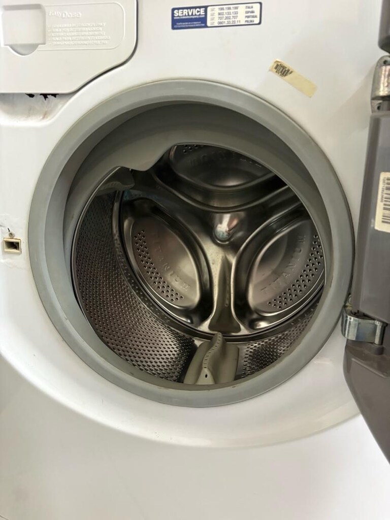 Hotpoint Ariston AQUALTIS 9 Kg 1200 Devir Çamaşır Makinesi - 2