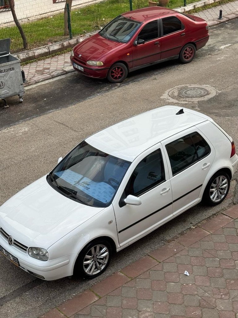 Beyaz Araba - 12