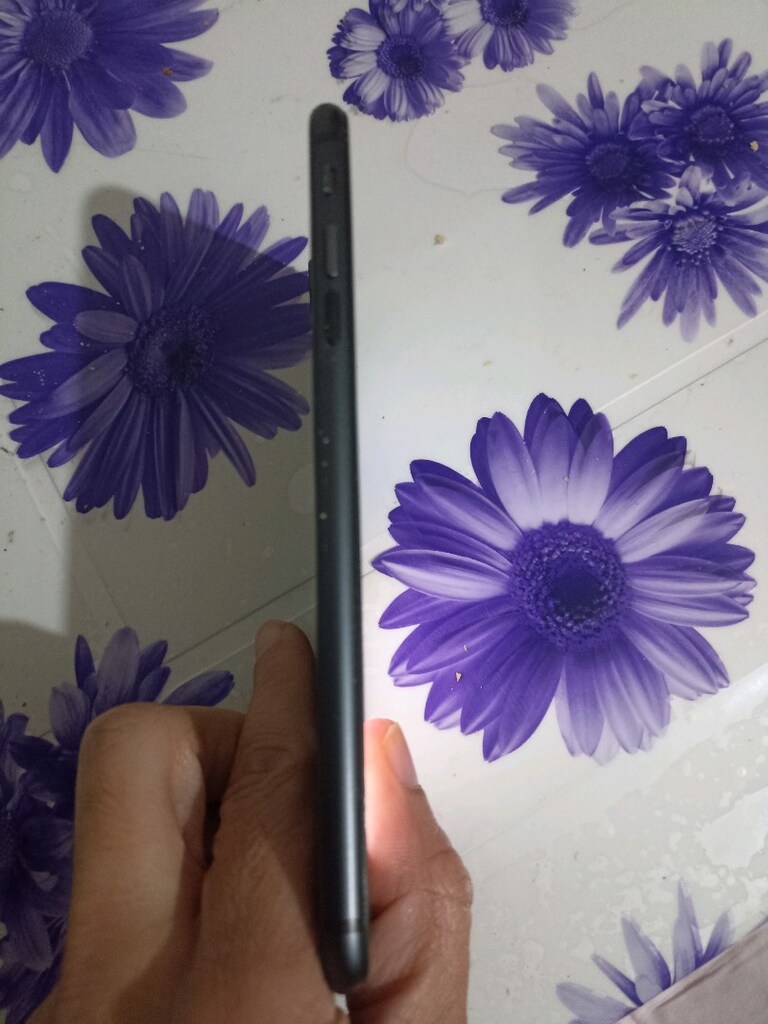 iPhone 8 Plas 64 gb yurtici - 7