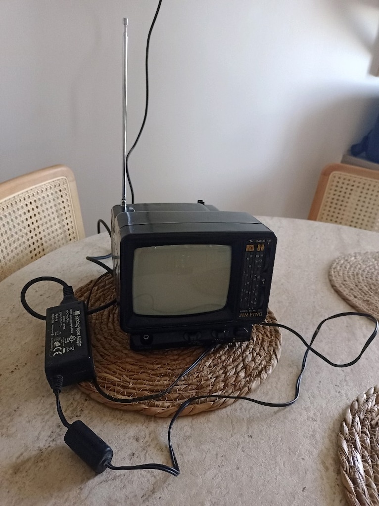 mini eski tv ve radyo - 12
