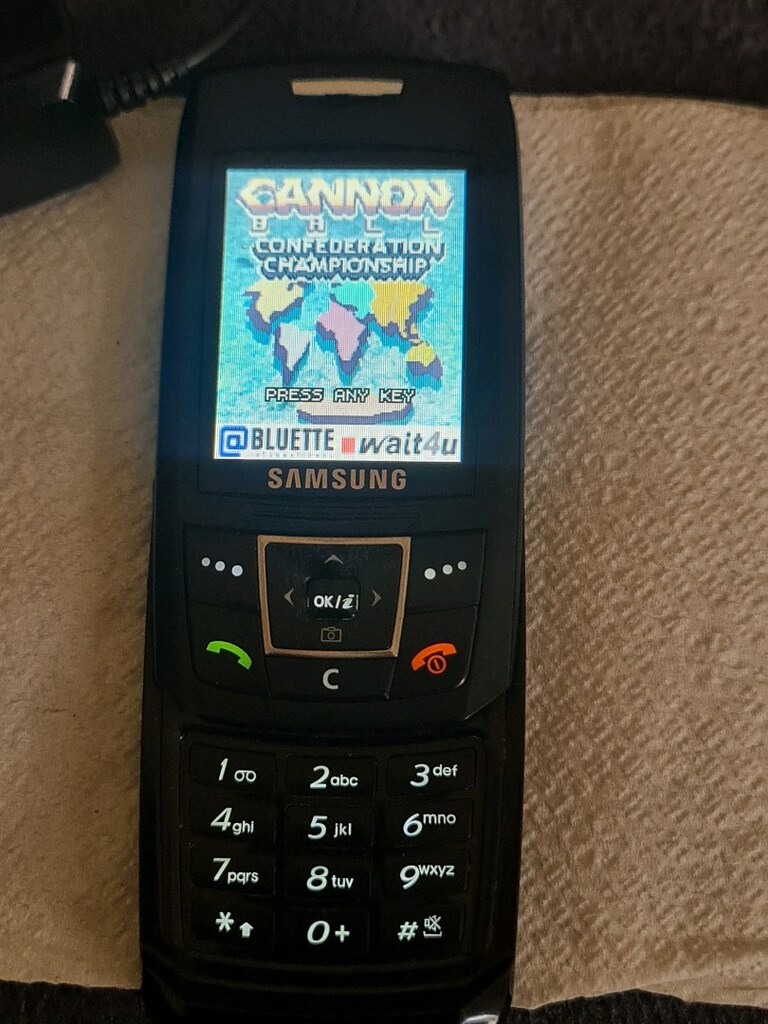 Samsung E250 - 11