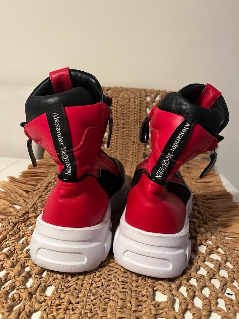 Alexander McQUEEN Bot — görsel 2/7