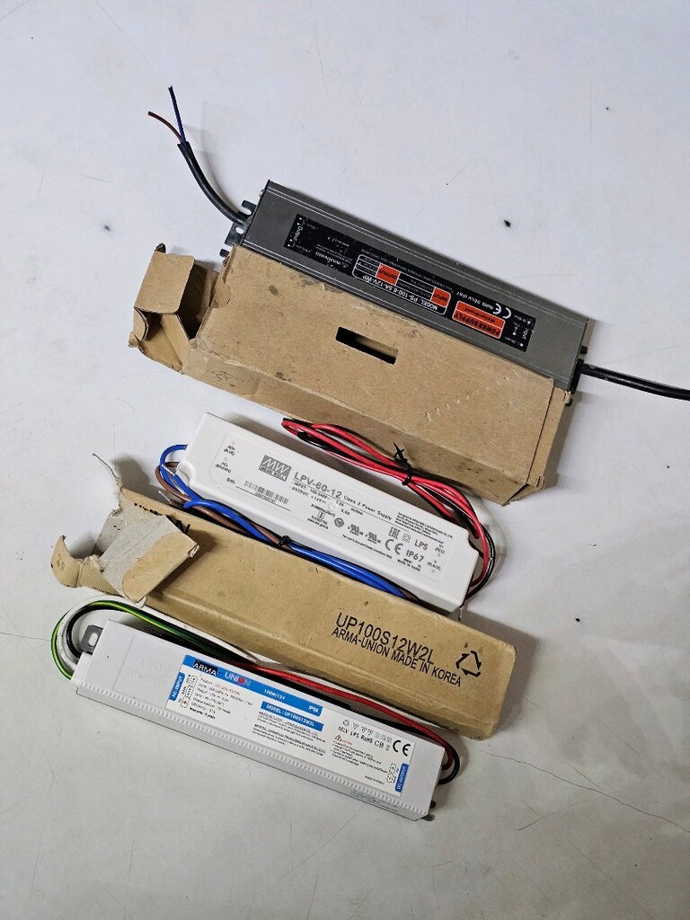 3 Adet Güç Kaynağı Adaptör 12V - 3