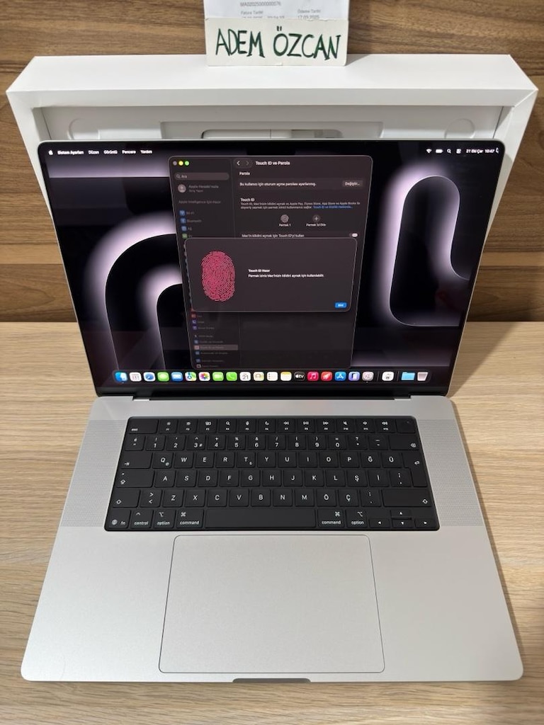 MacBook Pro / M5 Max / 16 inç / 36 GB Ram / 2 TB Ssd - 4