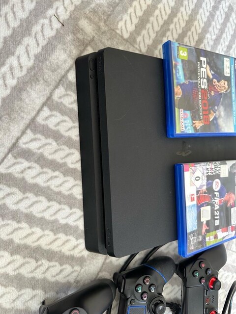 PlayStation 4 PRO